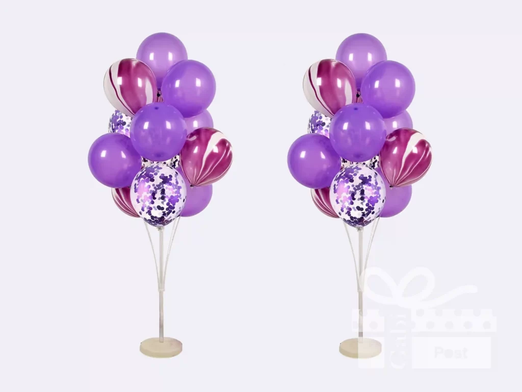 Balloon decorators